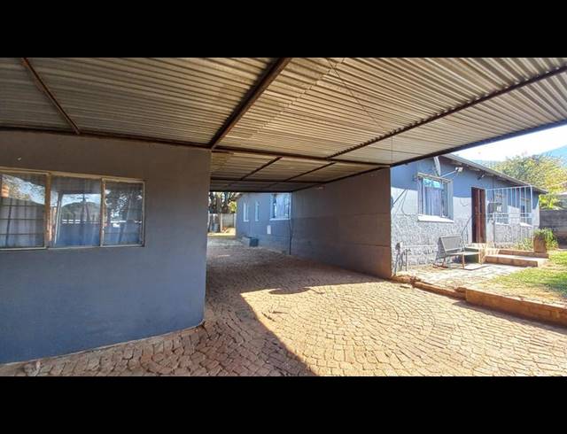 3 BEDROOM HOUSE FOR SALE IN MOUNTAIN VIEW
